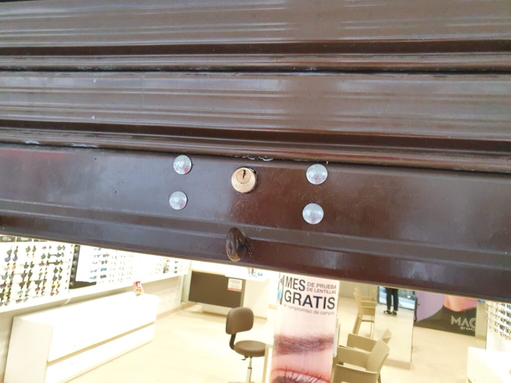 Apertura de persianas Jemenuño