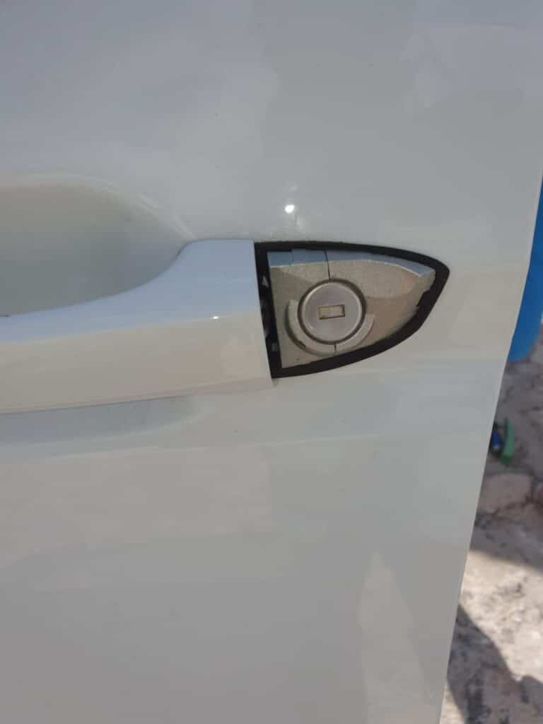Apertura de vehiculos Navas de San Antonio