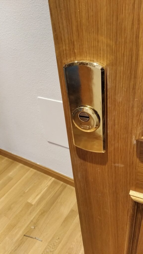 Cambio de cerraduras Narros de Saldueña